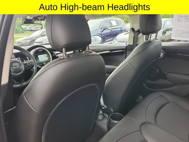 Used 2021 MINI Cooper 4-Door Hardtop FWD image 28