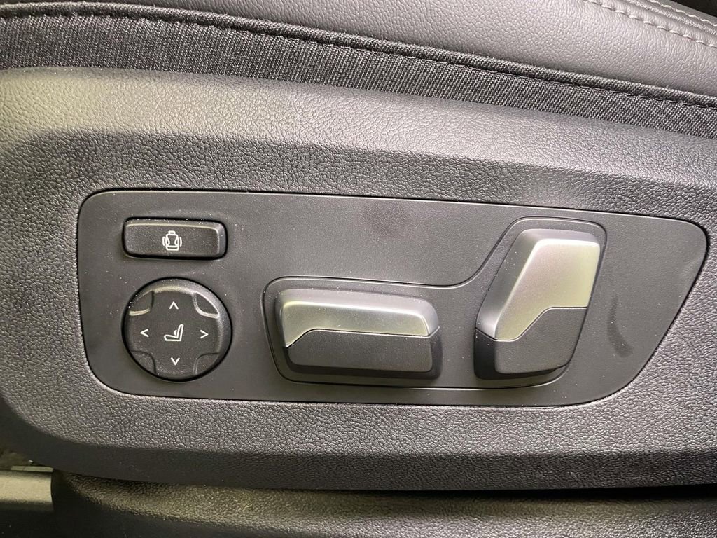 New 2026 BMW X5 xDrive50e AWD/4WD image 14