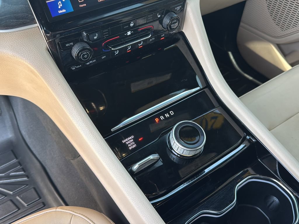 Used 2023 Jeep Grand Cherokee Limited AWD/4WD image 20