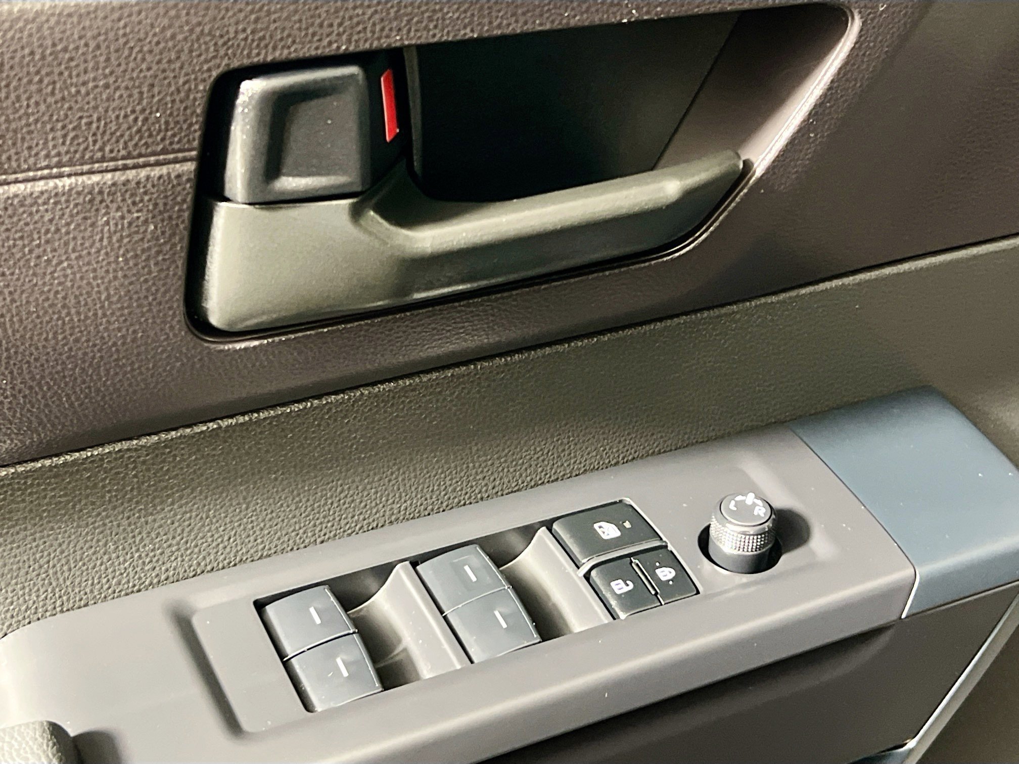 Used 2024 Toyota Tundra SR image 16