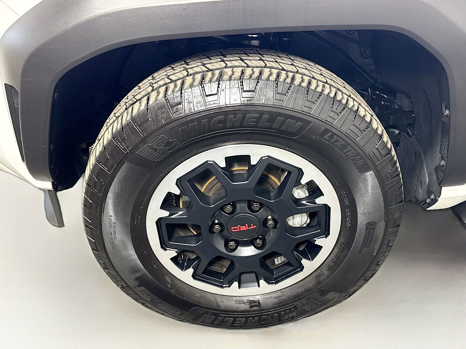 Certified 2025 Toyota 4Runner TRD Off-Road Premium w/ Tow Technology Package image 19