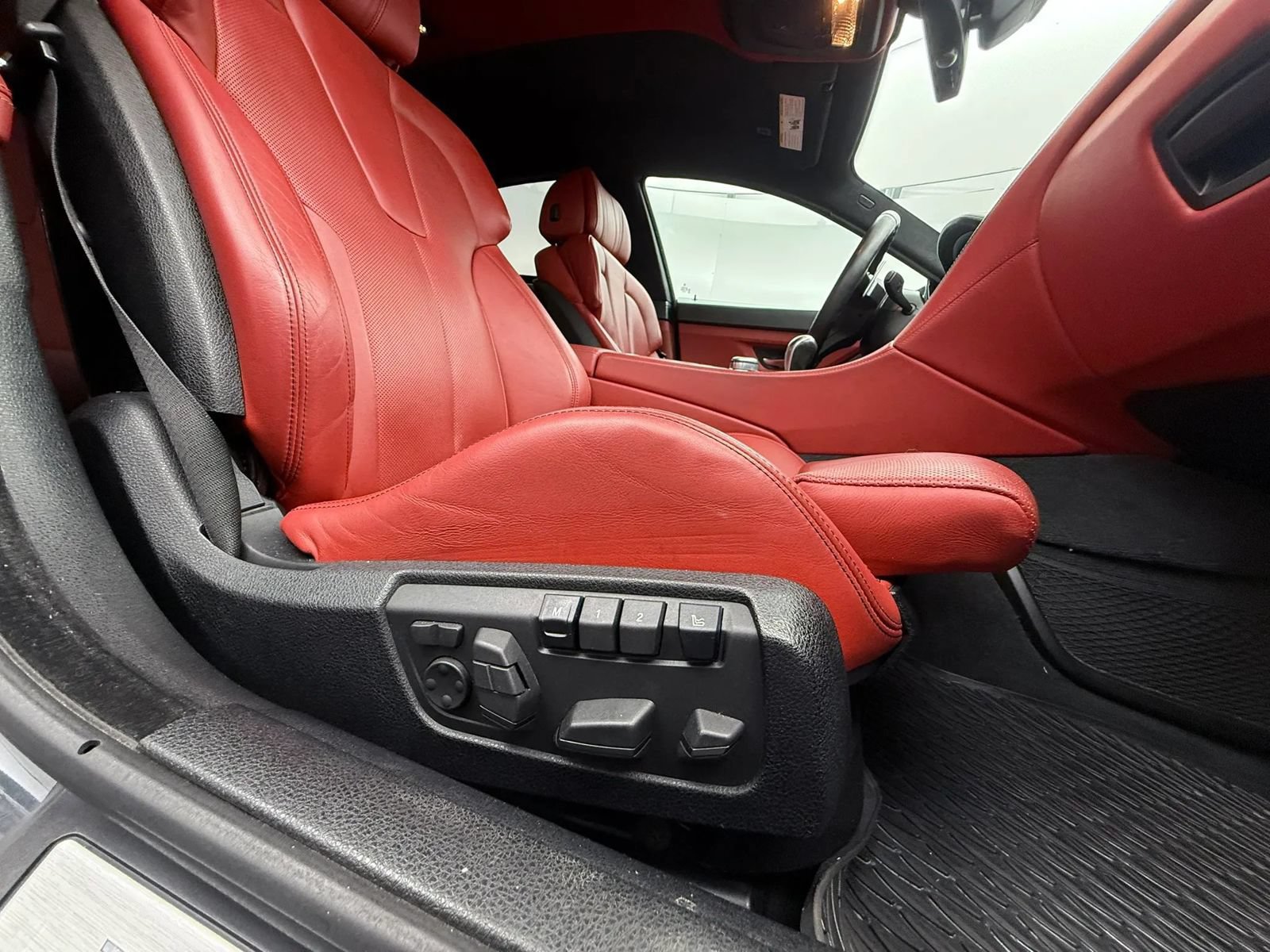 Used 2014 BMW M6 Gran Coupe RWD image 11