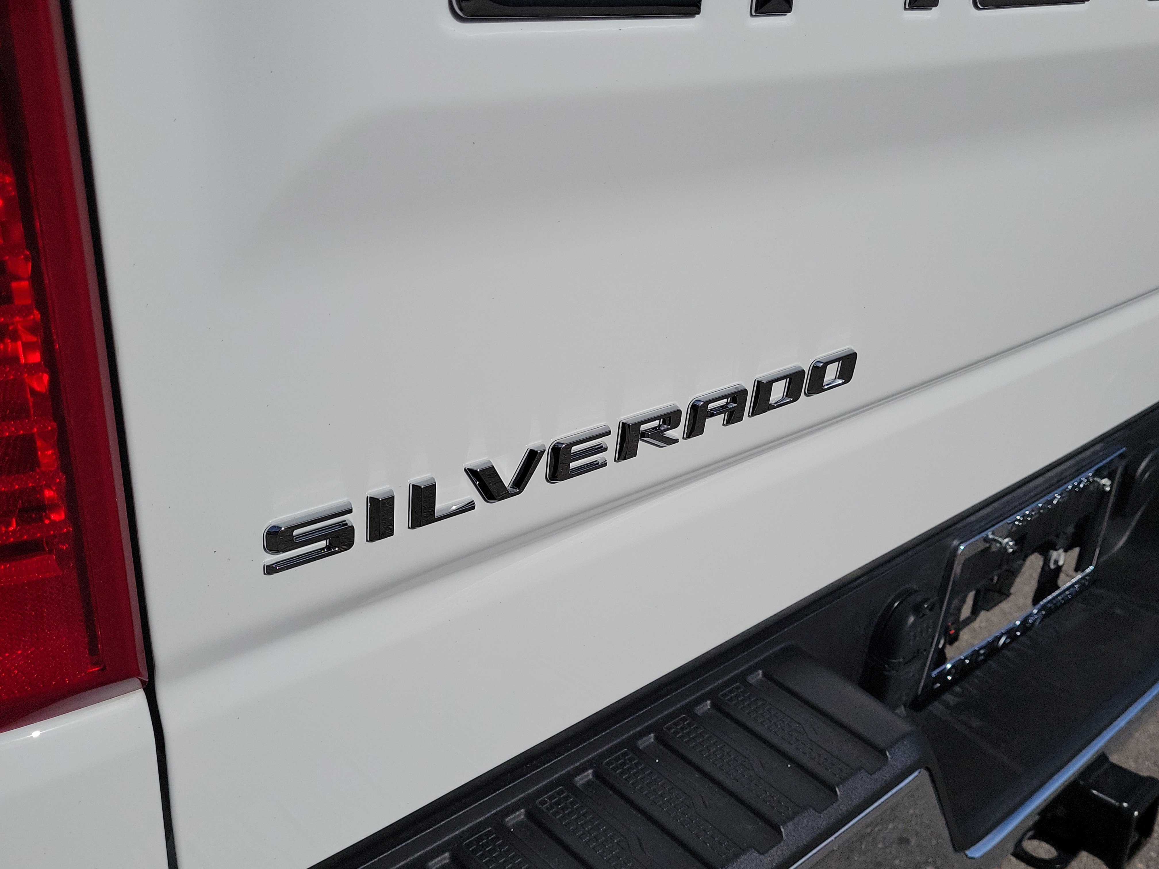 Used 2025 Chevrolet Silverado 1500 LT RWD image 27