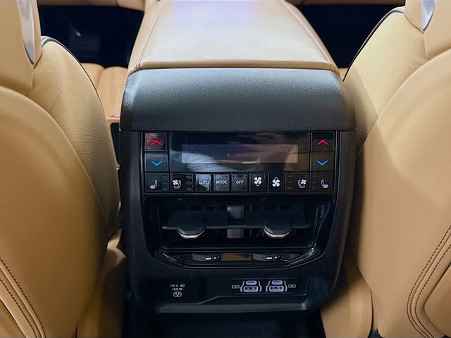 Used 2021 Jeep Grand Cherokee L Summit image 28