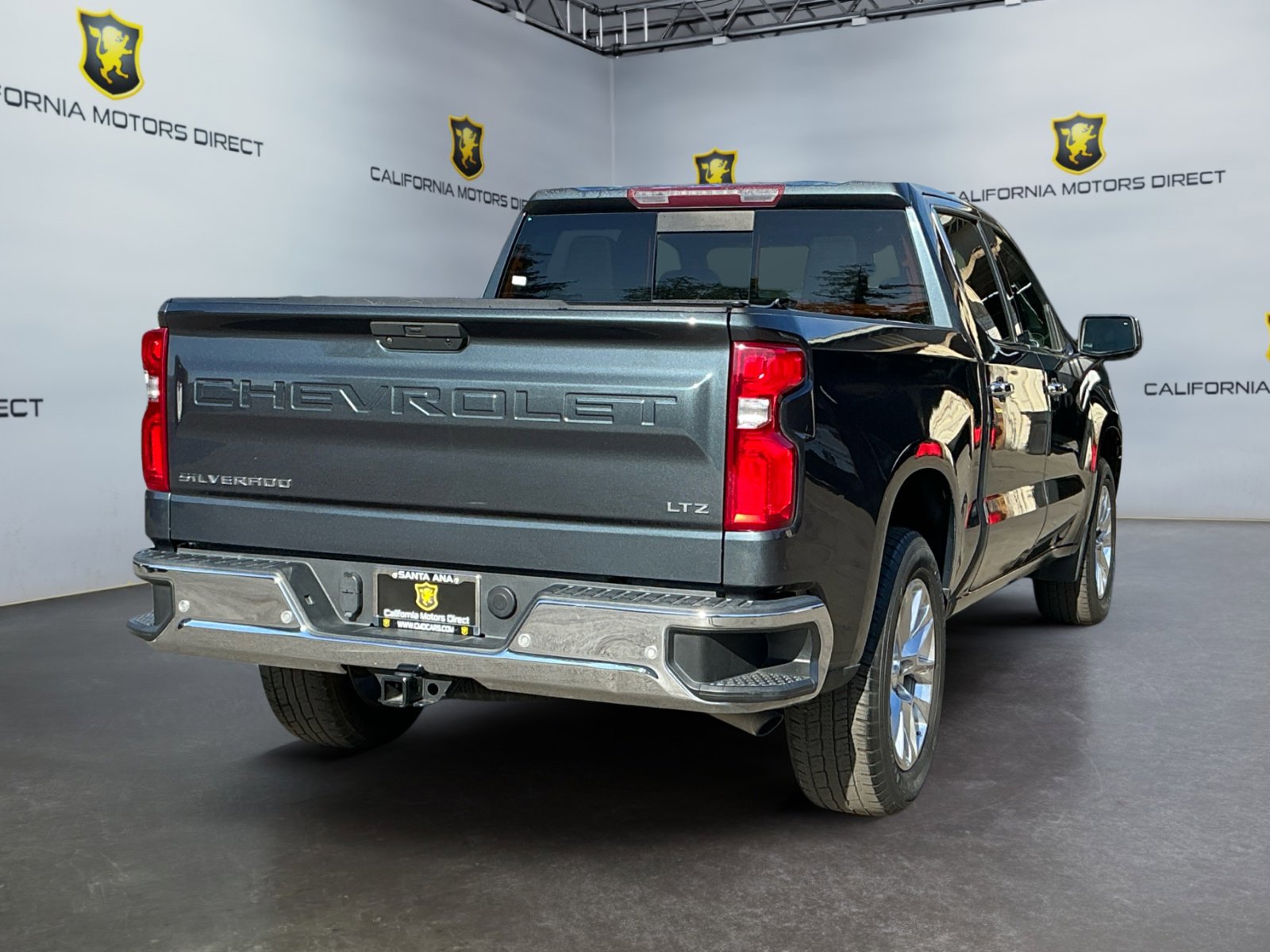 Used 2021 Chevrolet Silverado 1500 LTZ w/ LTZ Premium Package image 5