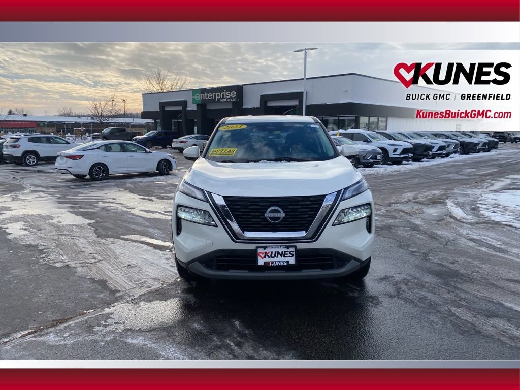 Used 2023 Nissan Rogue SV image 12