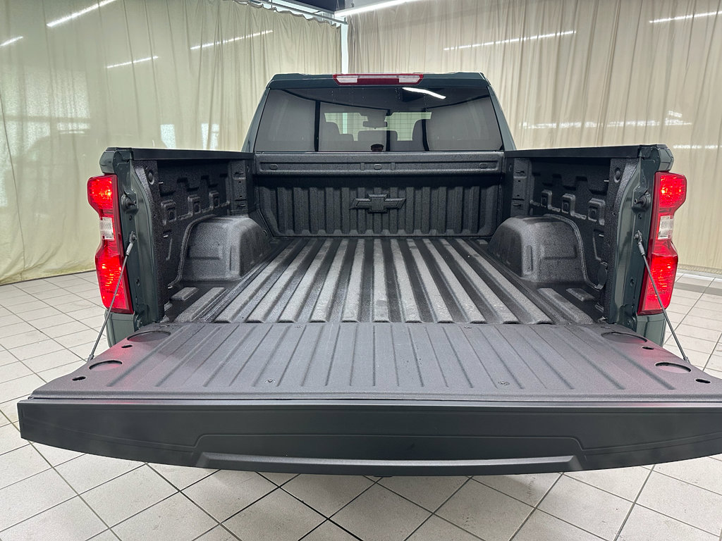 New 2026 Chevrolet Silverado 1500 Custom Trail Boss w/ LPO, Dark Essentials Package image 16
