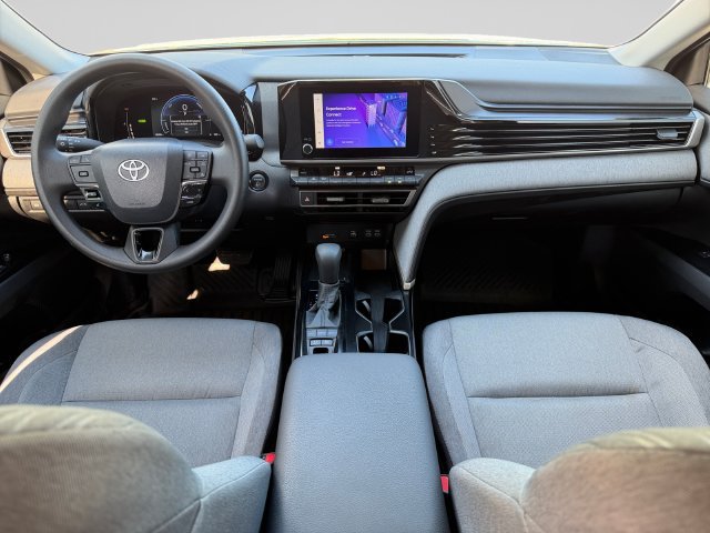 Used 2026 Toyota Camry LE w/ Convenience Package FWD image 14