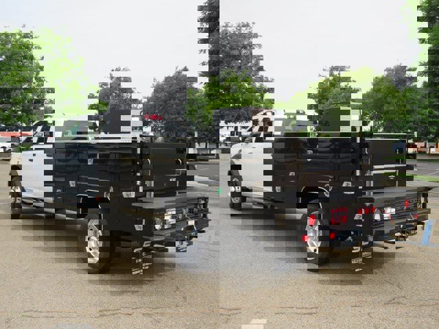 New 2023 RAM 5500 Tradesman w/ Chrome Appearance Group image 3