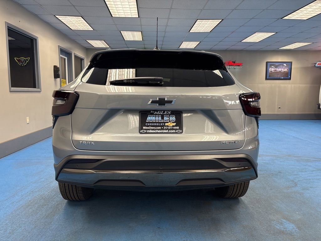 Used 2024 Chevrolet Trax ACTIV w/ Sunroof Package FWD image 7