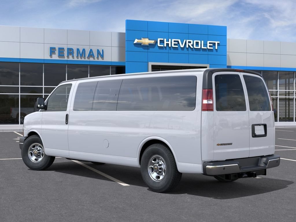 New 2026 Chevrolet Express 3500 LT w/ LT Preferred Equipment Group RWD image 4