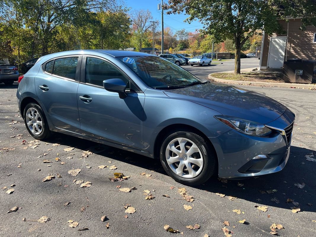 Used 2015 MAZDA MAZDA3 i Sport image 4