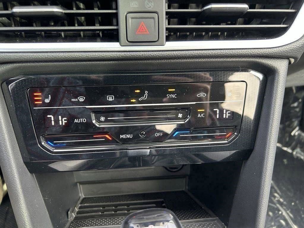 New 2026 Volkswagen Taos SE AWD/4WD image 14