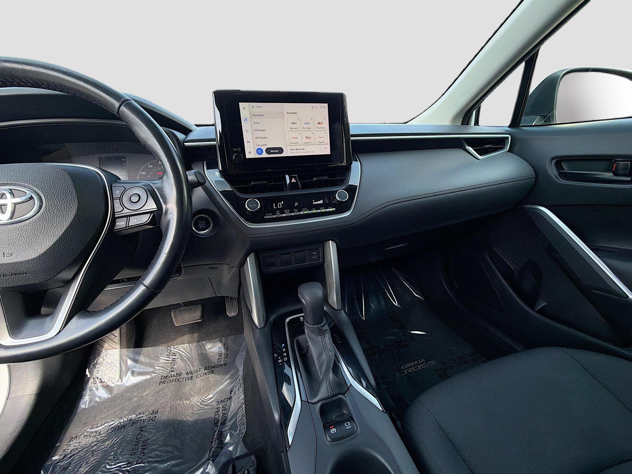 Used 2023 Toyota Corolla Cross LE image 23