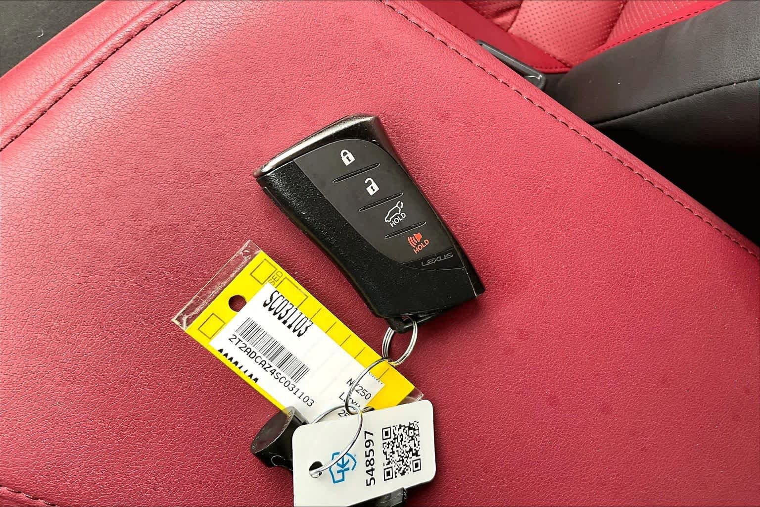 Used 2025 Lexus NX 250 FWD w/ Accessory Package (Z2) image 15