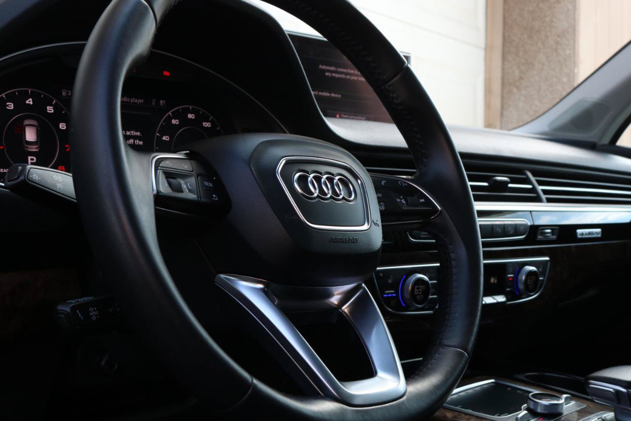 Used 2018 Audi Q7 3.0T Prestige AWD/4WD image 27
