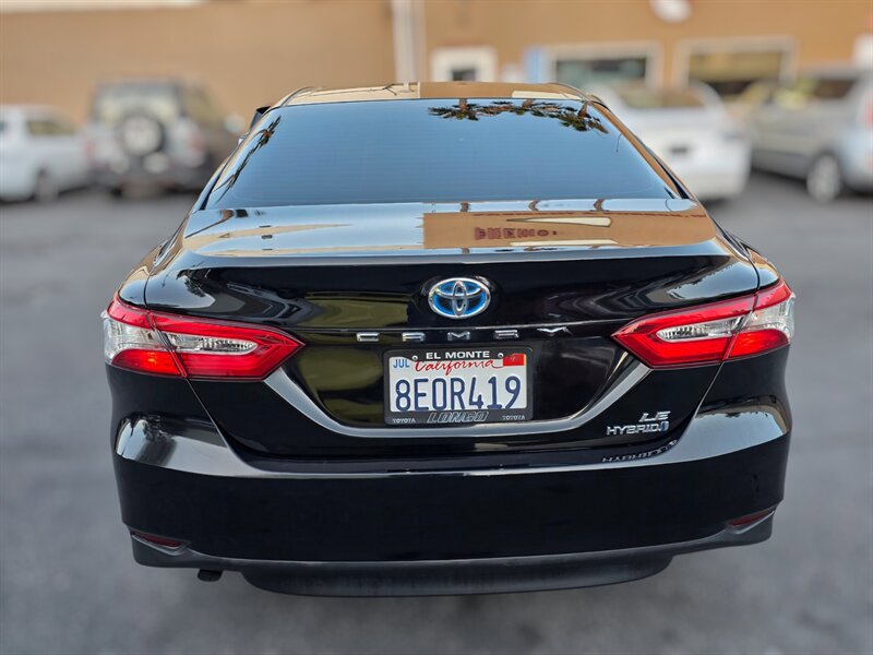 Used 2018 Toyota Camry LE FWD image 11