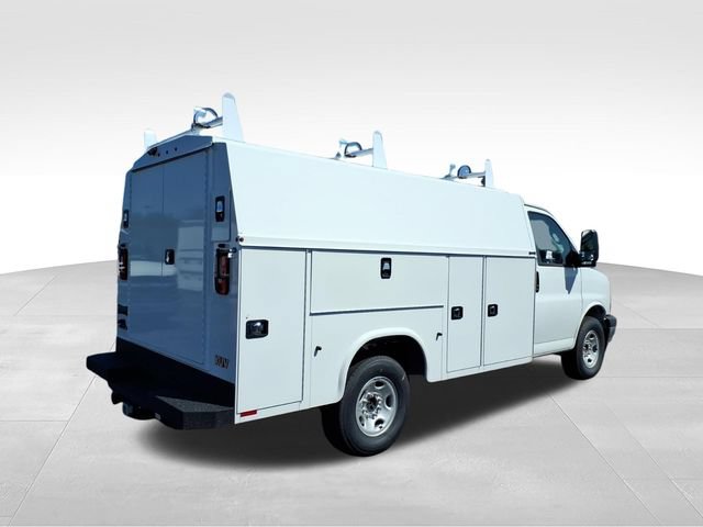 New 2026 Chevrolet Express 3500 w/ Power Convenience Package RWD image 3