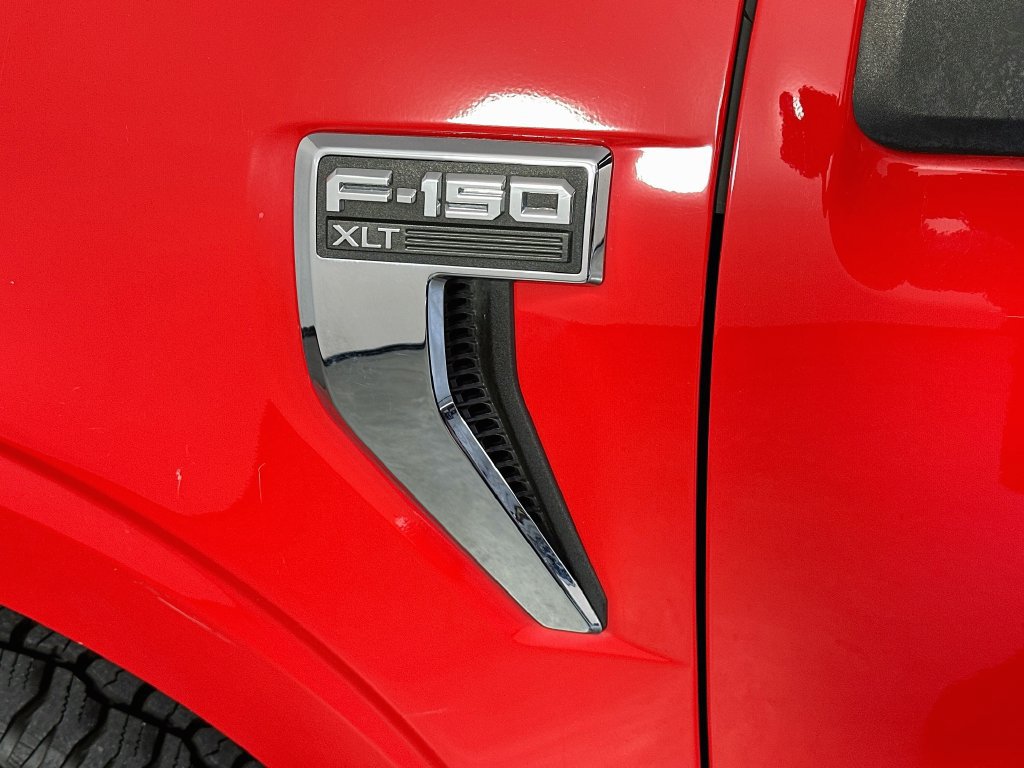 Used 2022 Ford F150 XLT w/ Trailer Tow Package RWD image 25