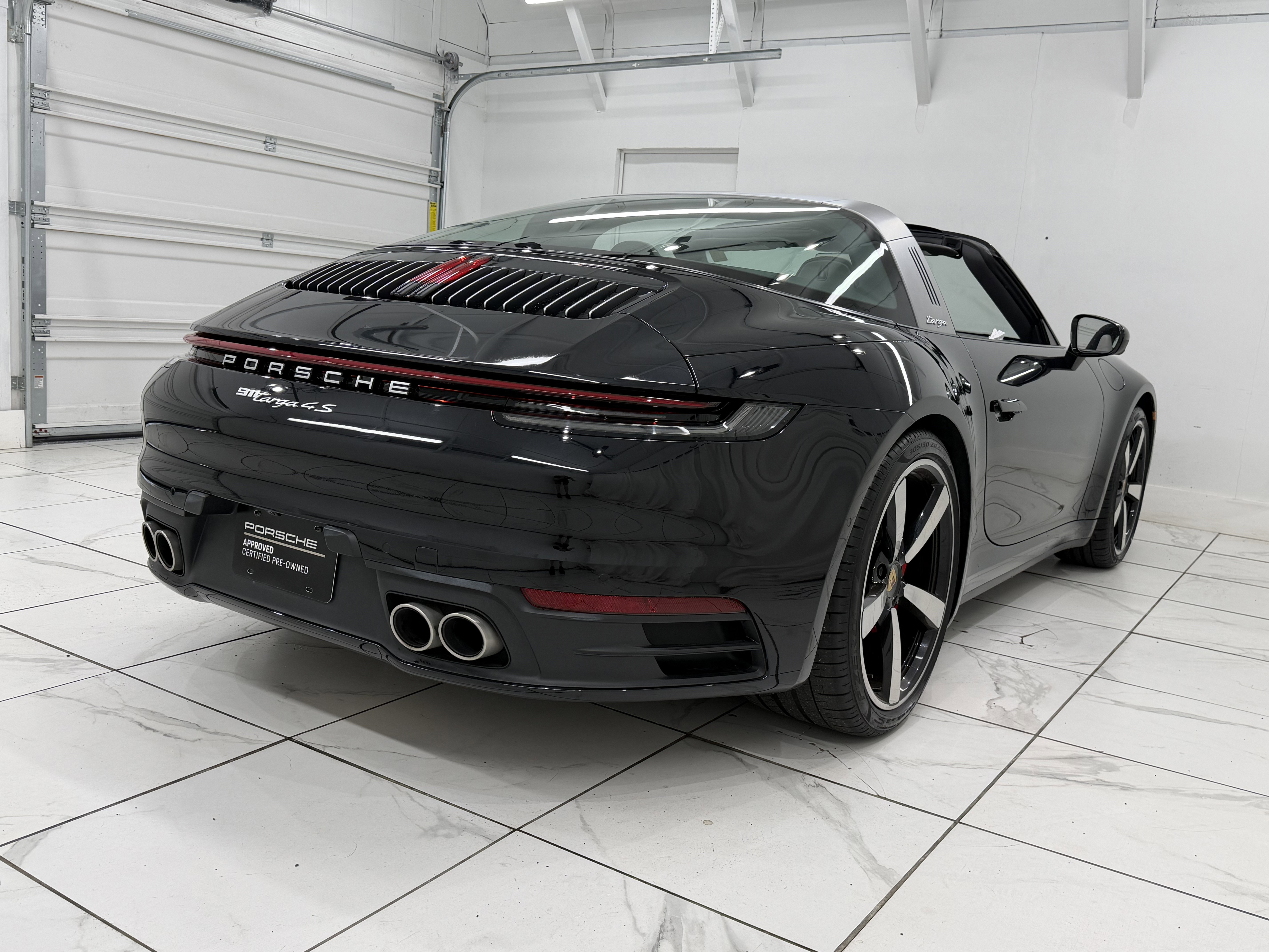 Certified 2022 Porsche 911 Targa 4S image 13