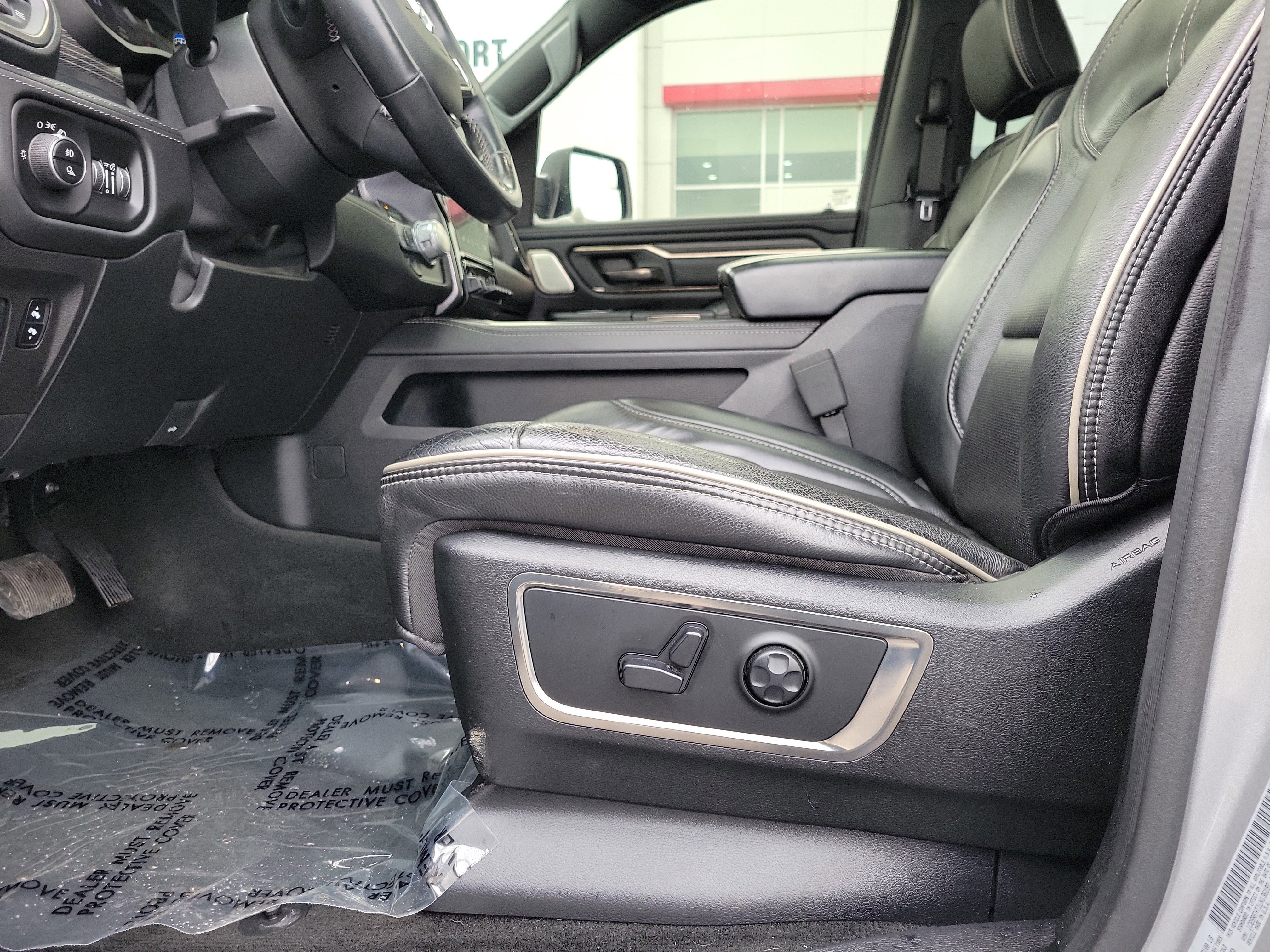 Used 2020 RAM 1500 Limited image 16