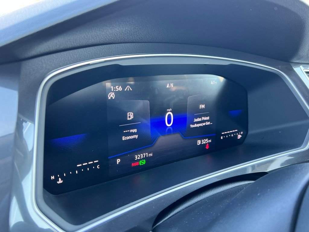 Used 2024 Volkswagen Tiguan Wolfsburg Edition image 19