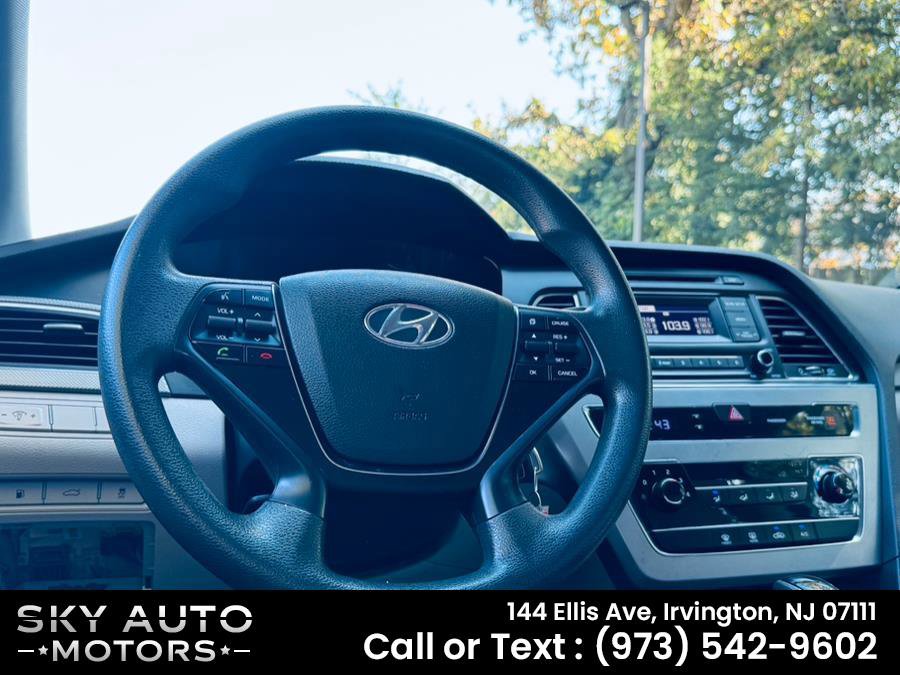 Used 2016 Hyundai Sonata SE FWD image 12