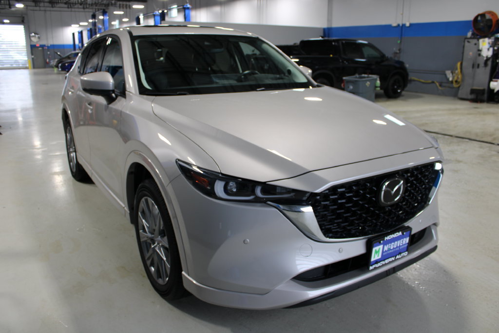 Used 2025 MAZDA CX-5 AWD 2.5 S w/ Premium Plus Pkg image 3