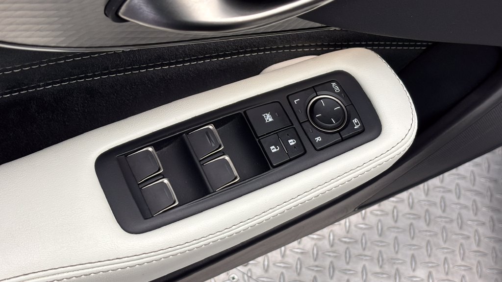 Used 2022 Lexus LS 500 F Sport AWD/4WD image 20