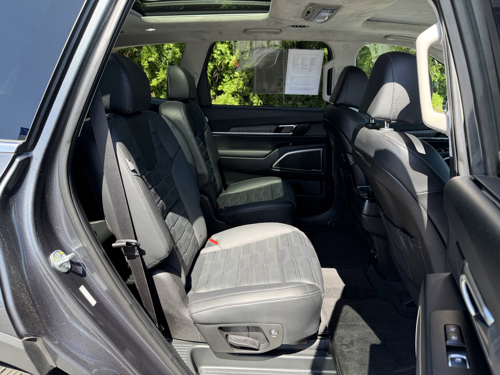 Used 2024 Kia Telluride SX Prestige AWD/4WD image 15