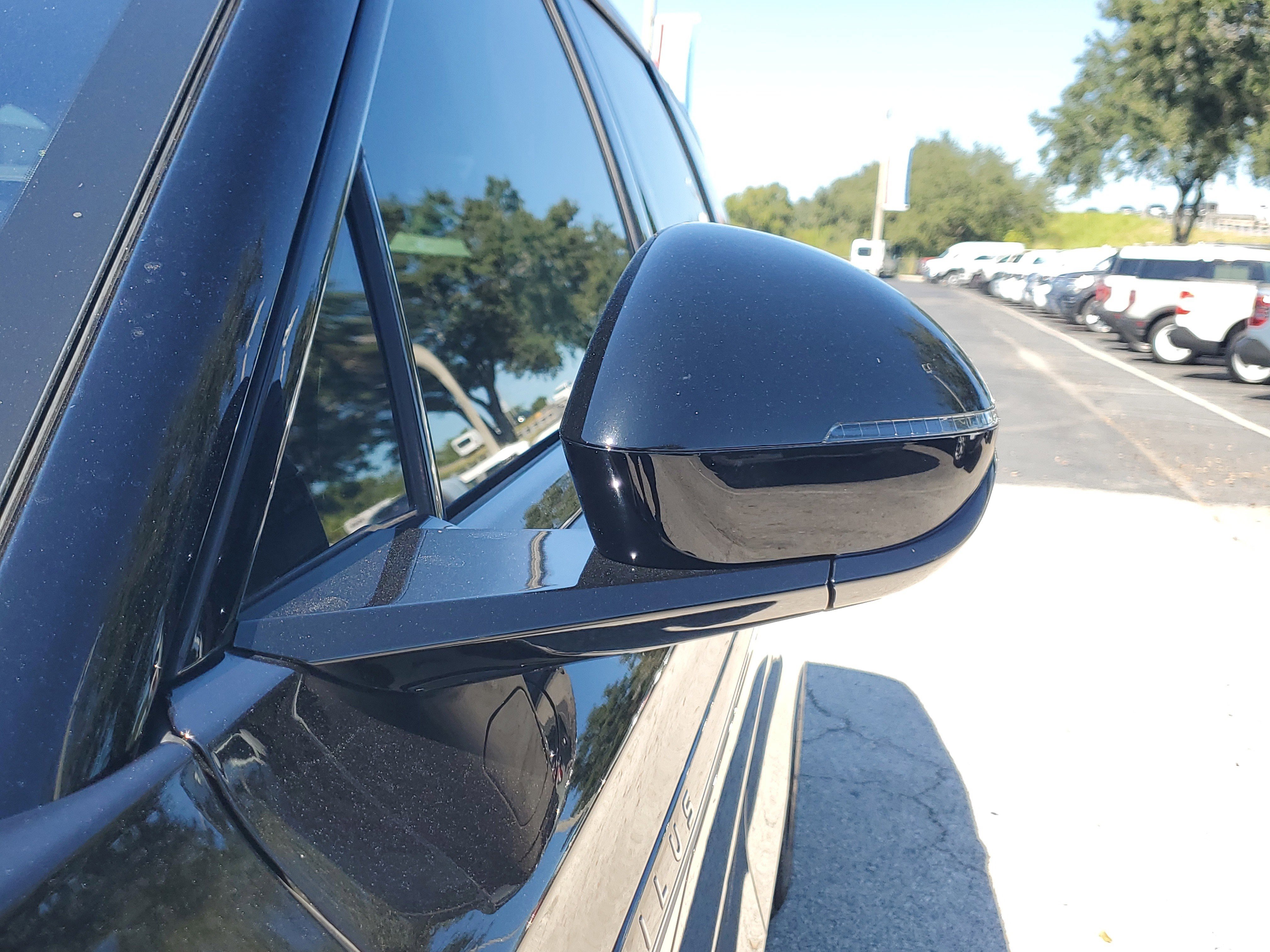 Used 2024 Lincoln Nautilus Reserve image 4