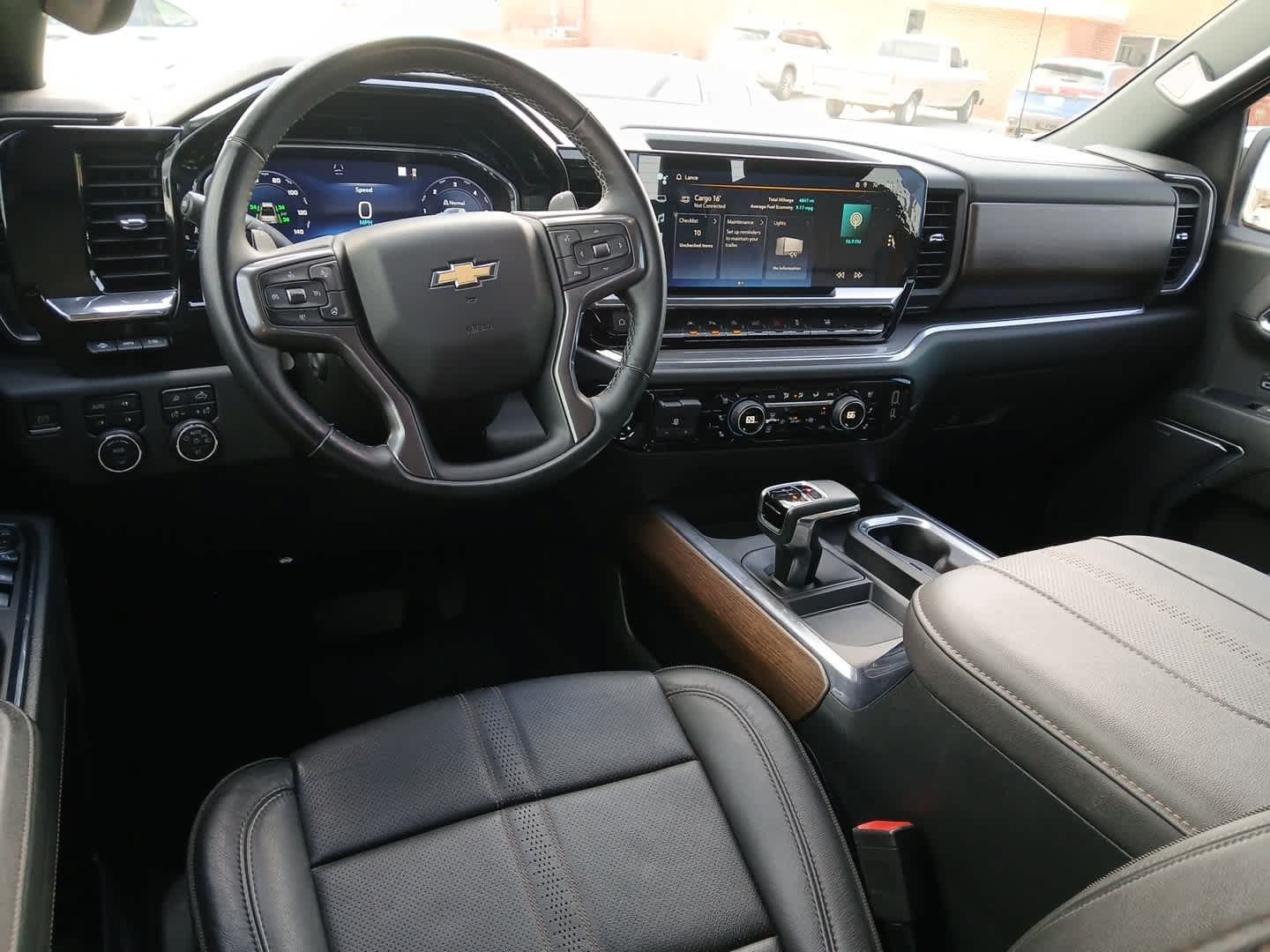 Used 2023 Chevrolet Silverado 1500 High Country w/ High Country Premium Package AWD/4WD image 23