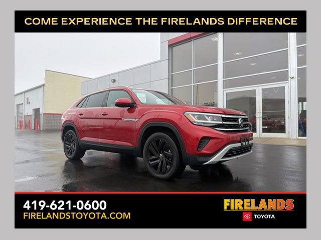 Used 2022 Volkswagen Atlas Cross Sport SE image 1