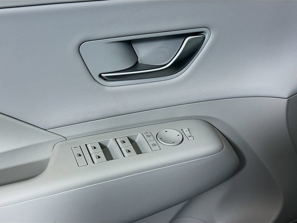 New 2026 Hyundai Kona Limited FWD image 19