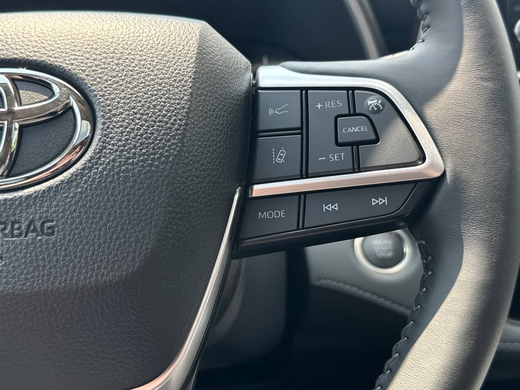 New 2026 Toyota Highlander XLE AWD/4WD image 20