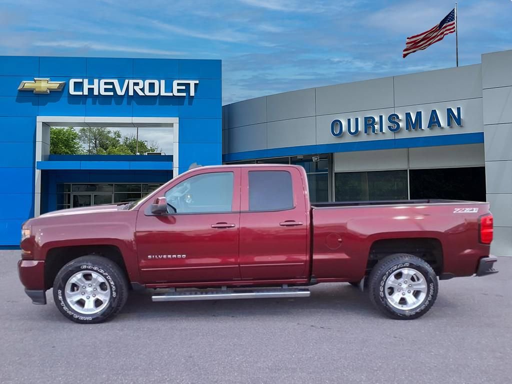 Used 2017 Chevrolet Silverado 1500 LT w/ All Star Edition AWD/4WD image 4