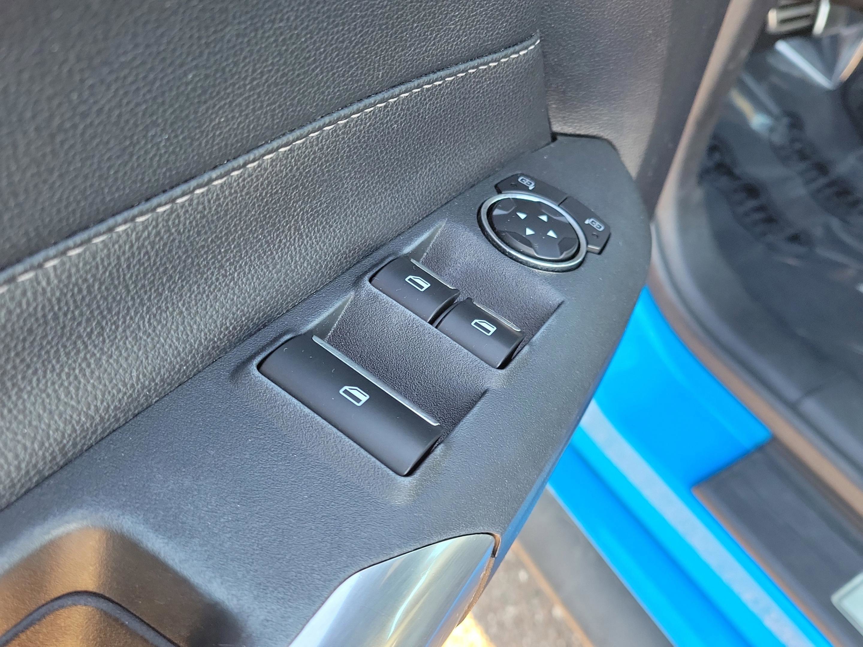 Used 2017 Ford Mustang Premium image 12