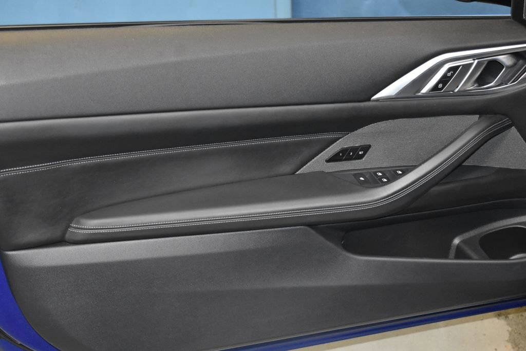 Used 2022 BMW M4 xDrive Competition image 4