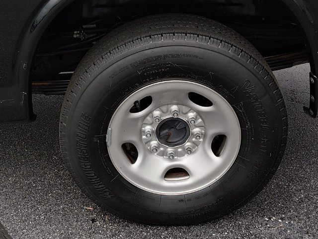 Used 2025 GMC Savana 3500 LT w/ LT Preferred Equipment Group RWD image 18