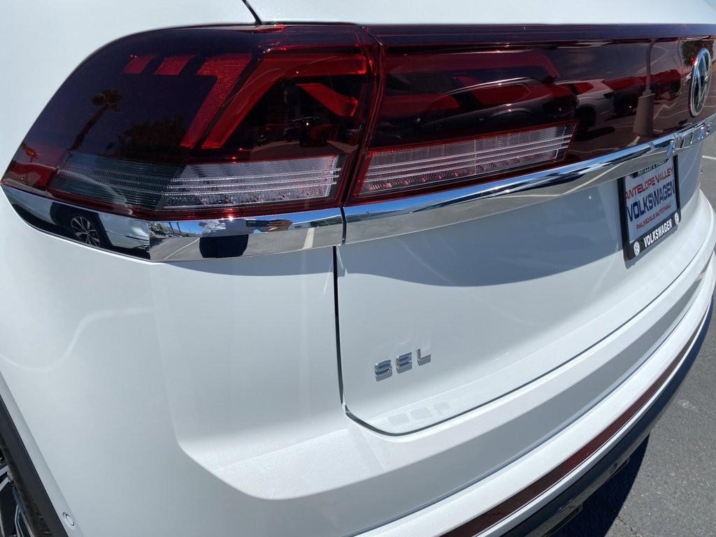 New 2025 Volkswagen Atlas Cross Sport SEL Premium R-Line image 11