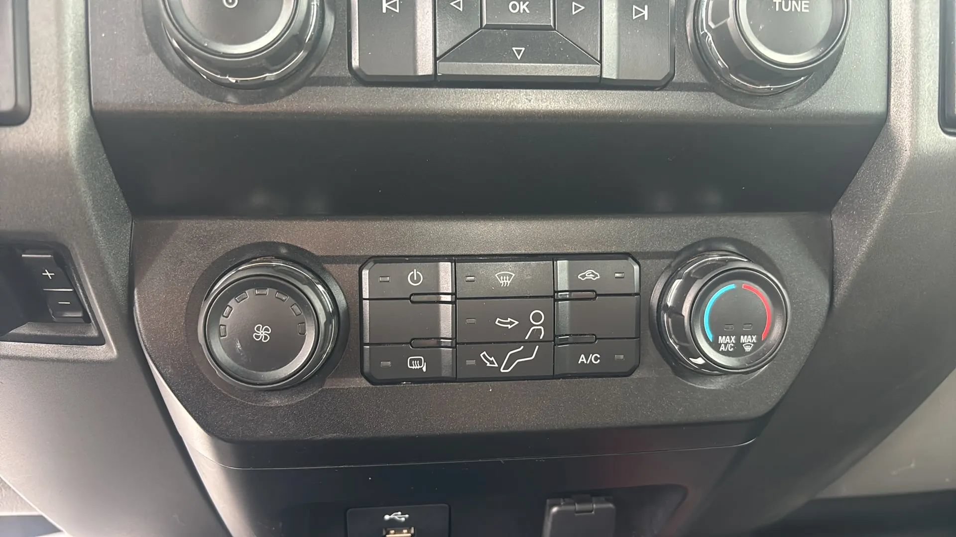 Used 2019 Ford F250 XL w/ XL Value Package AWD/4WD image 25