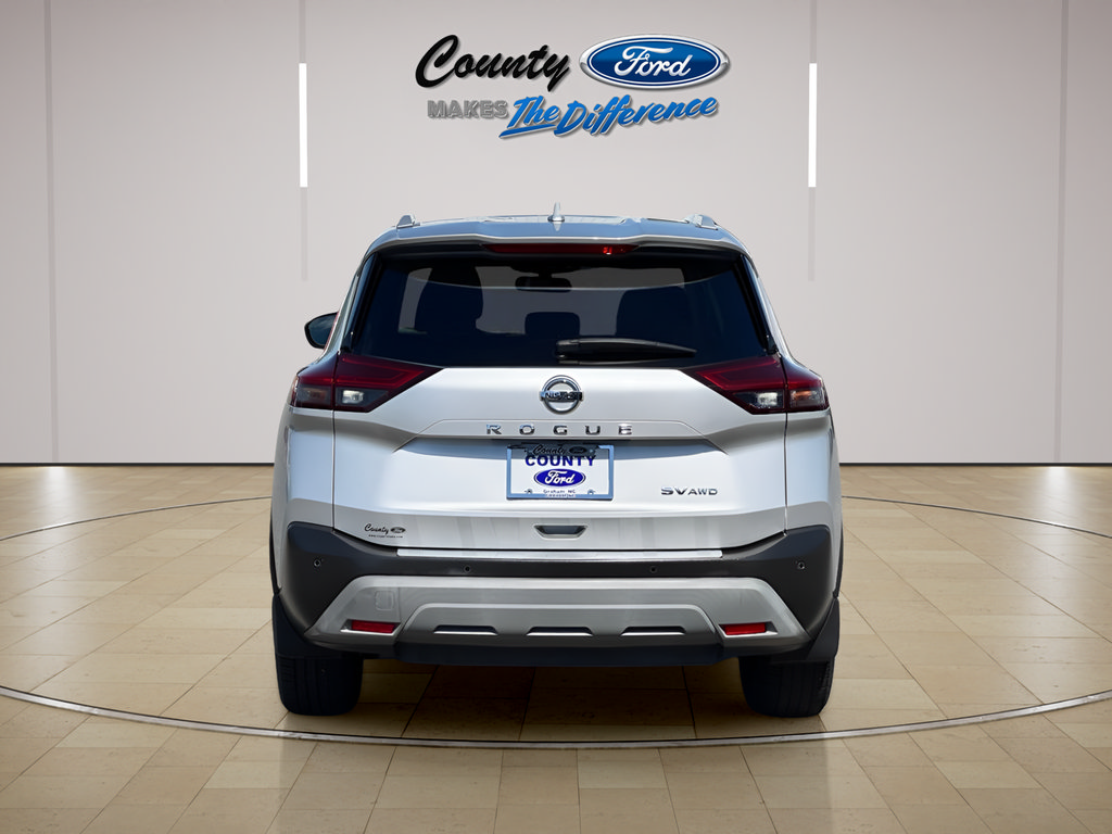 Used 2021 Nissan Rogue SV w/ Premium Package AWD/4WD image 4