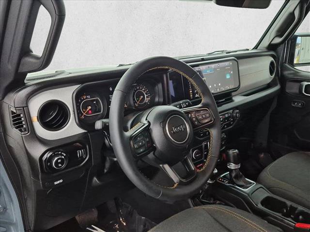 Certified 2024 Jeep Gladiator Sport AWD/4WD image 10