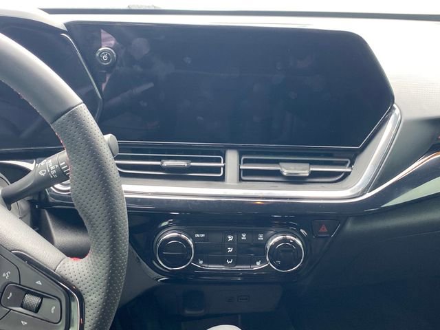 Certified 2025 Chevrolet Trax RS w/ Driver Confidence Package FWD image 9