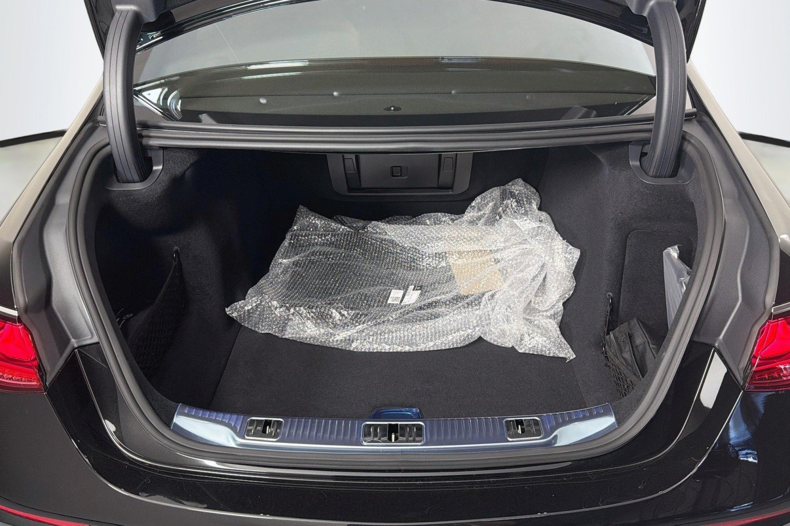 New 2027 Mercedes-Benz S 580 4MATIC Sedan image 25