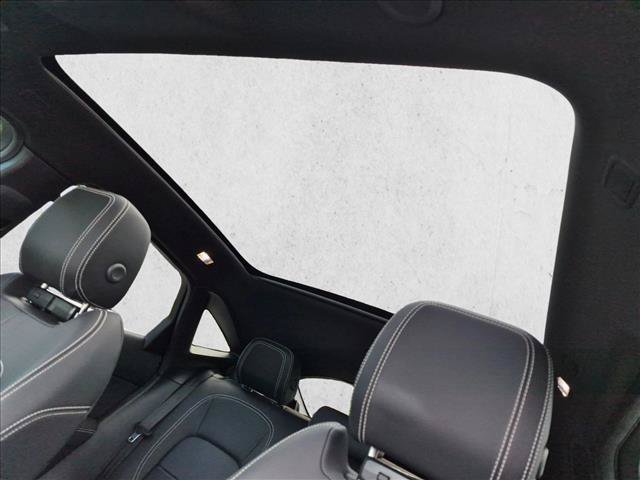 Used 2024 Jaguar E-PACE R-Dynamic SE AWD/4WD image 16