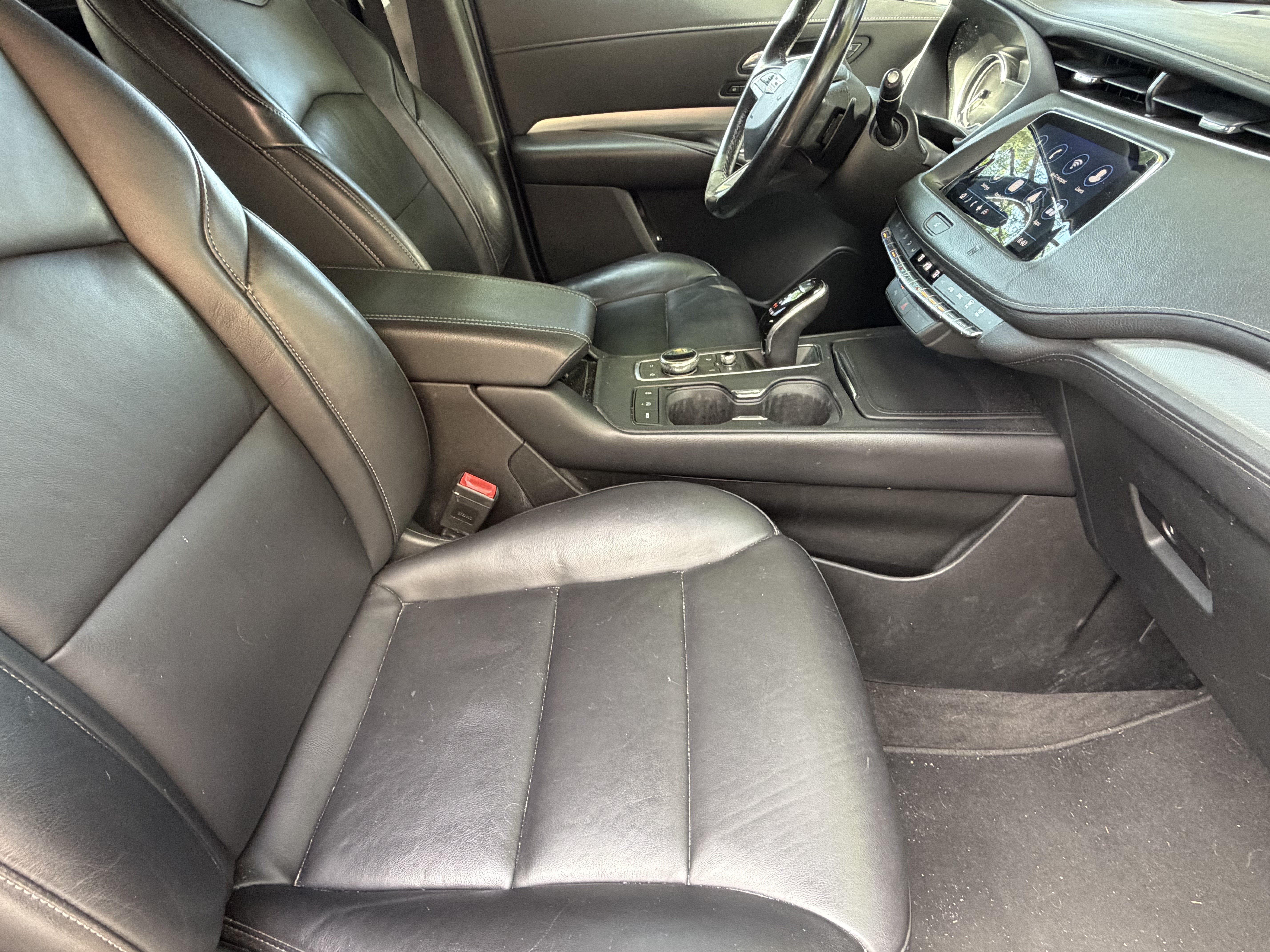 Used 2021 Cadillac XT4 Premium Luxury AWD/4WD image 43