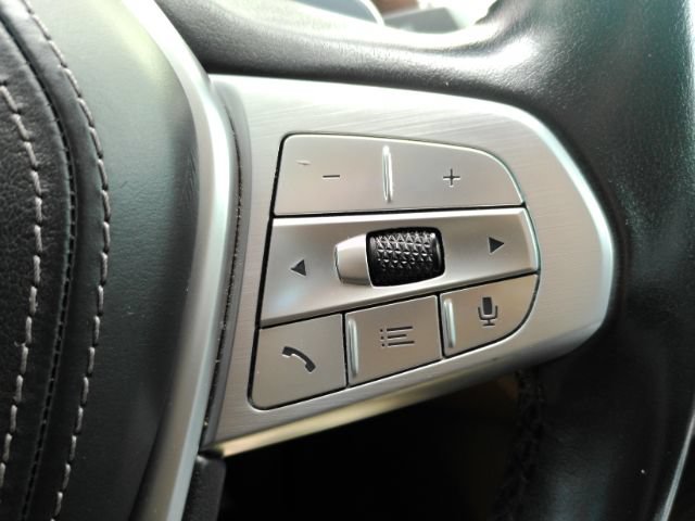Used 2022 BMW 740i RWD image 38