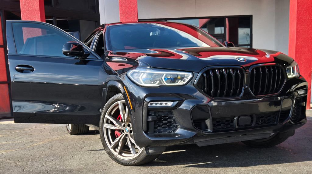 Used 2021 BMW X6 M50i w/ Executive Package AWD/4WD image 15