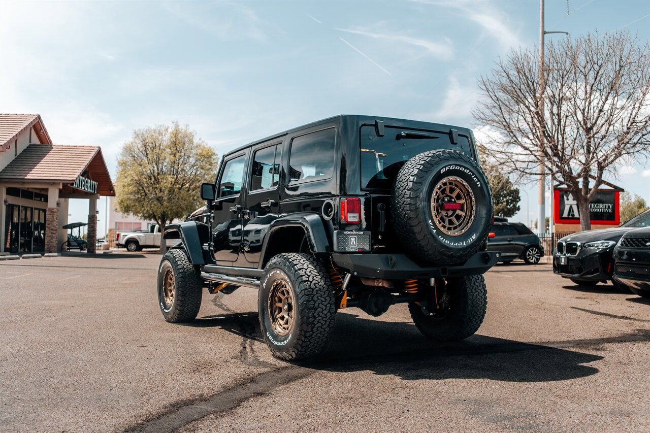 Used 2016 Jeep Wrangler Unlimited Rubicon image 5